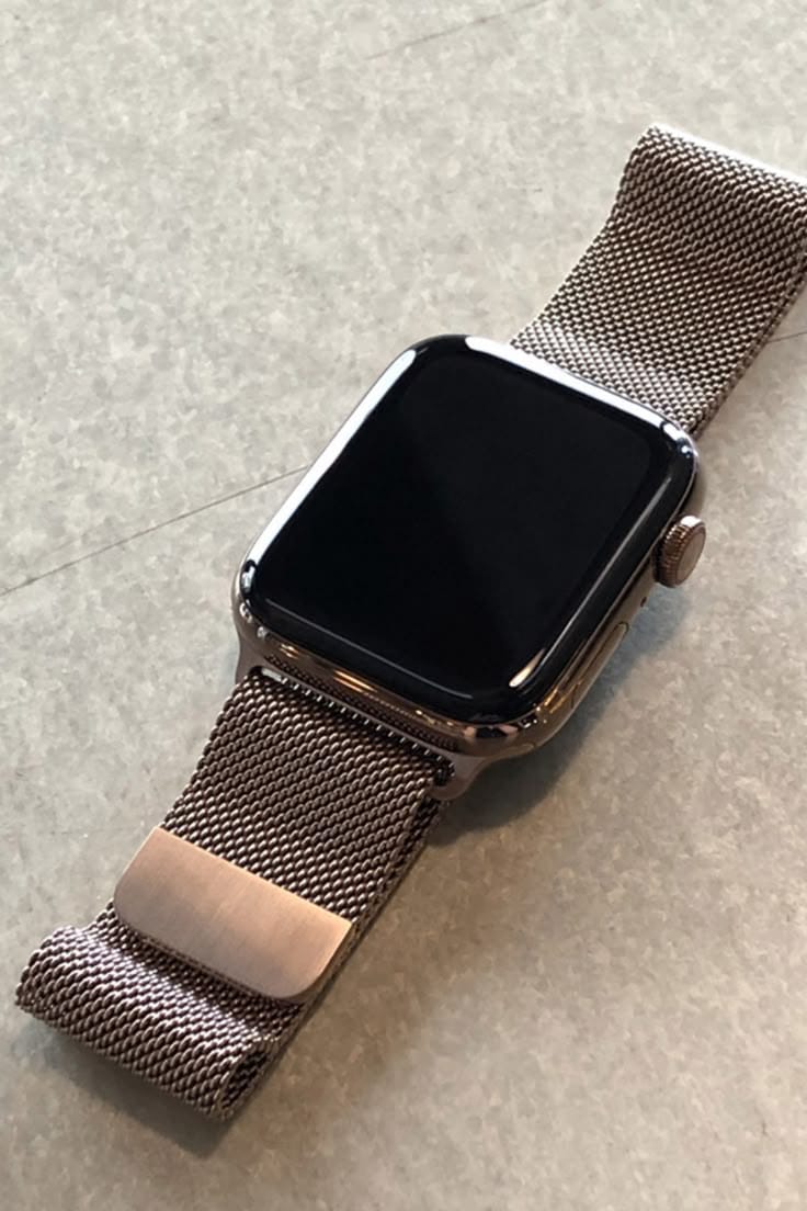 Smart watch with Stainless Steel Milanese Loop