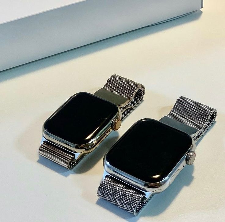 Smart watch with Stainless Steel Milanese Loop
