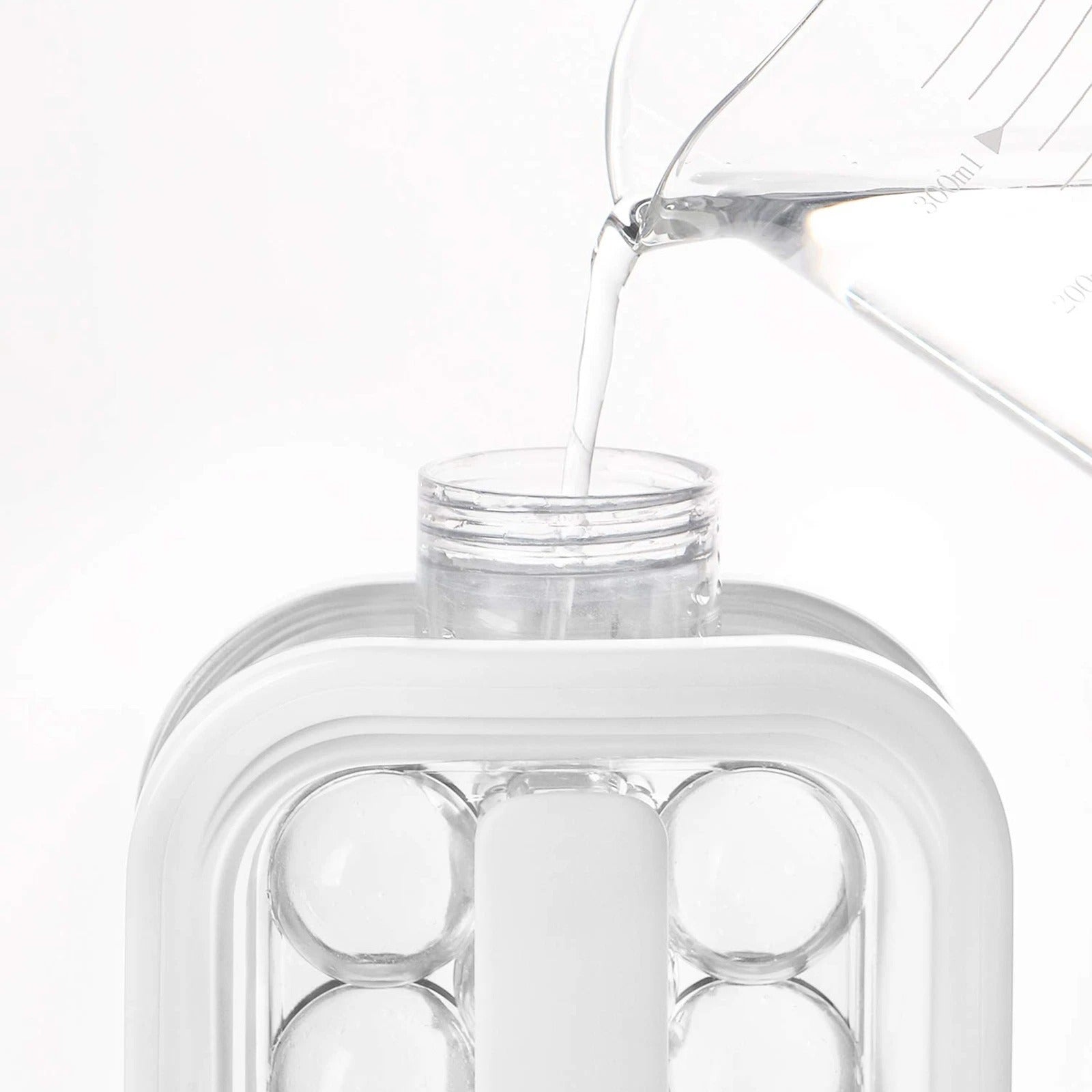 2-in-1 Ball Ice Cube Water Bottle – Make Ice & Drink On-the-Go